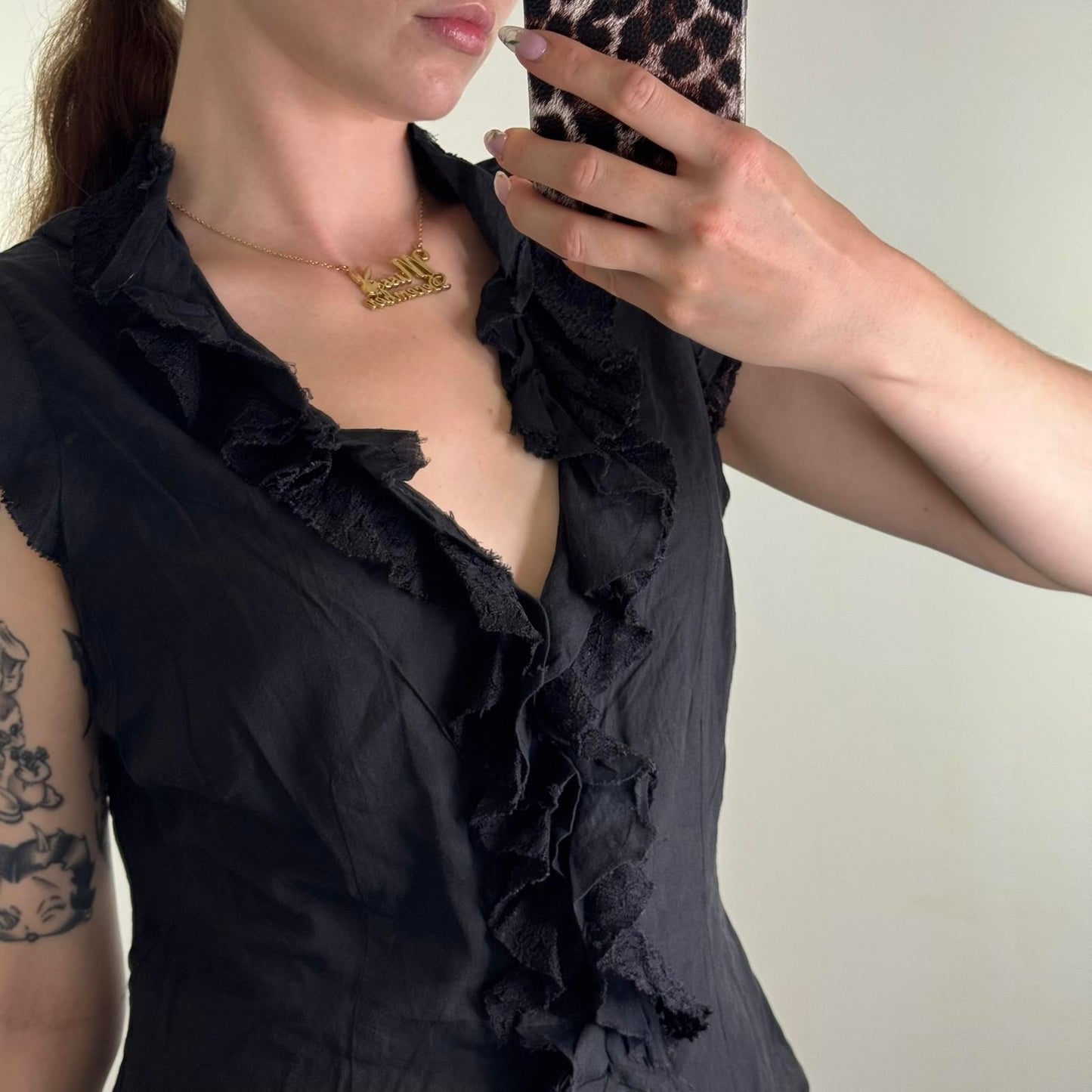Y2K vintage hook and eye frill top cap sleeve lace trim frilly ruffle black