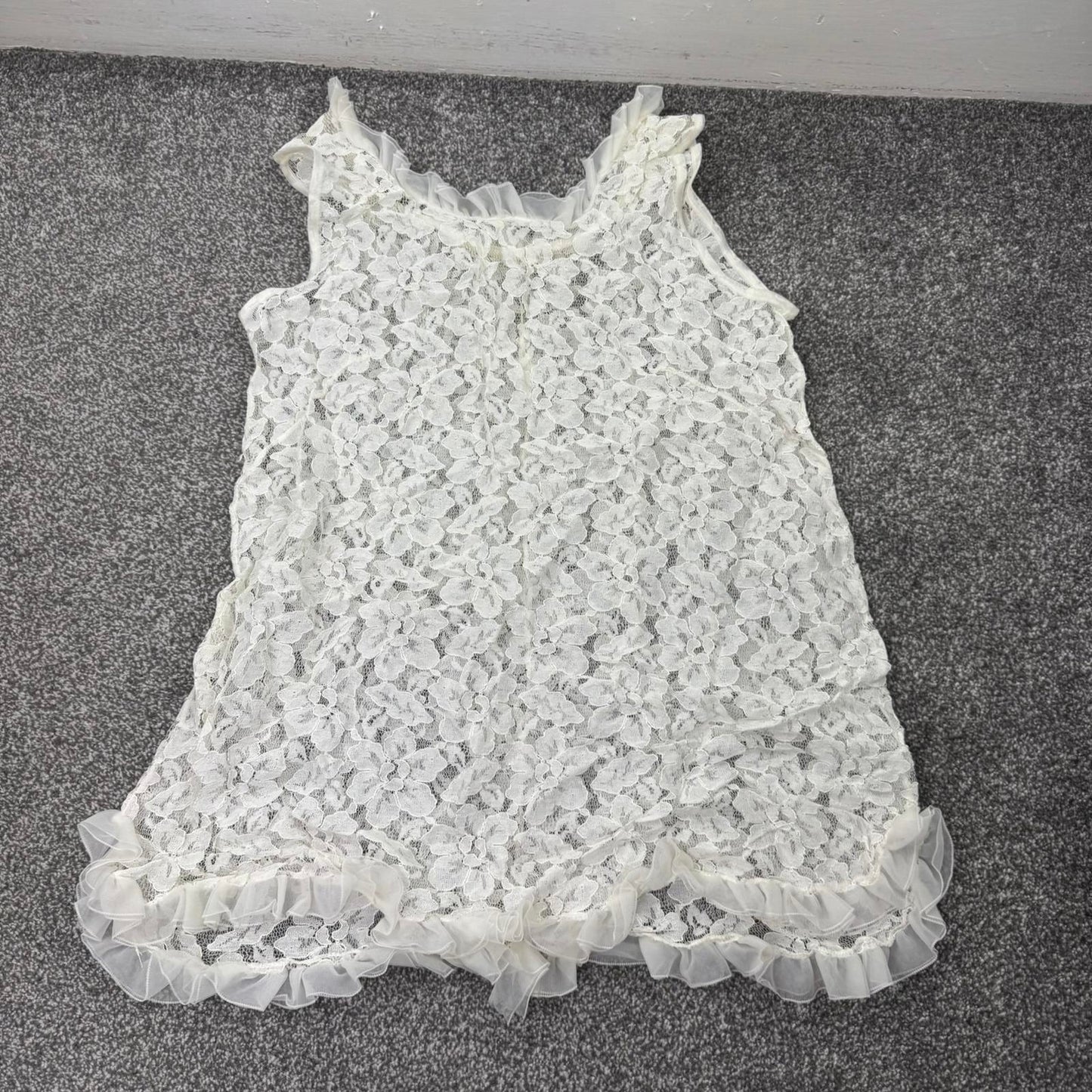 True vintage lace sheer long blouse sleeveless ruffle hem floral white coquette