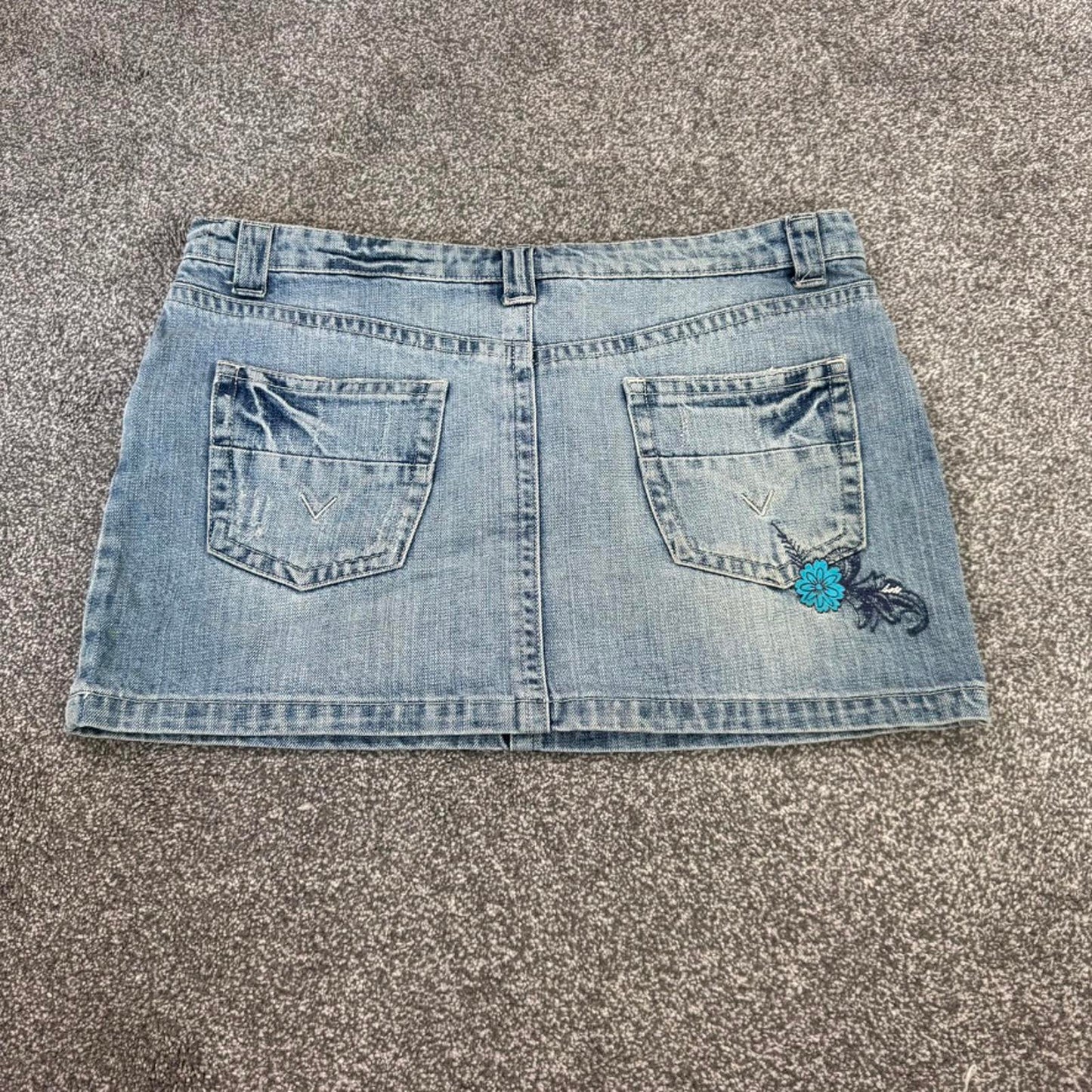 Y2K vintage mid rise faded denim mini skirt floral embroidery pink light blue