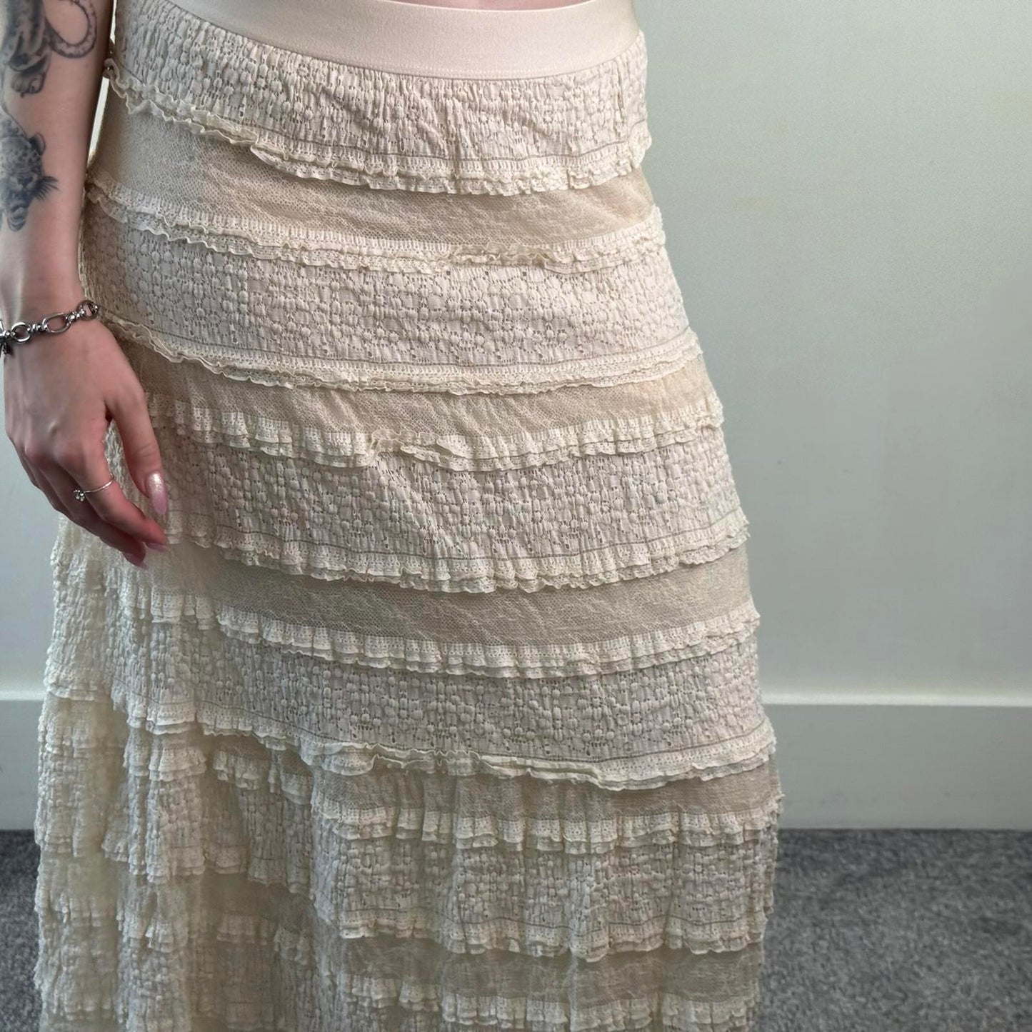 Y2K vintage lace trim maxi skirt tiered boho coquette floral stretchy waistband