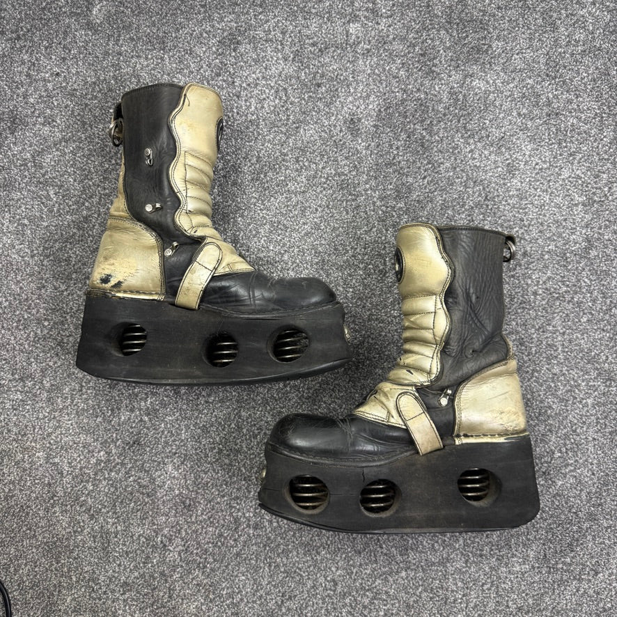 Vintage 90s New Rock platform boots