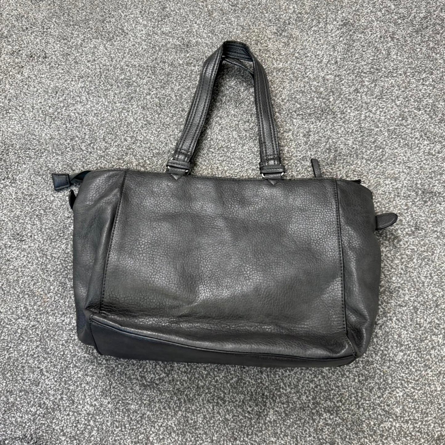 Y2K vintage faux leather shoulder bag zipper studded buckle medium size