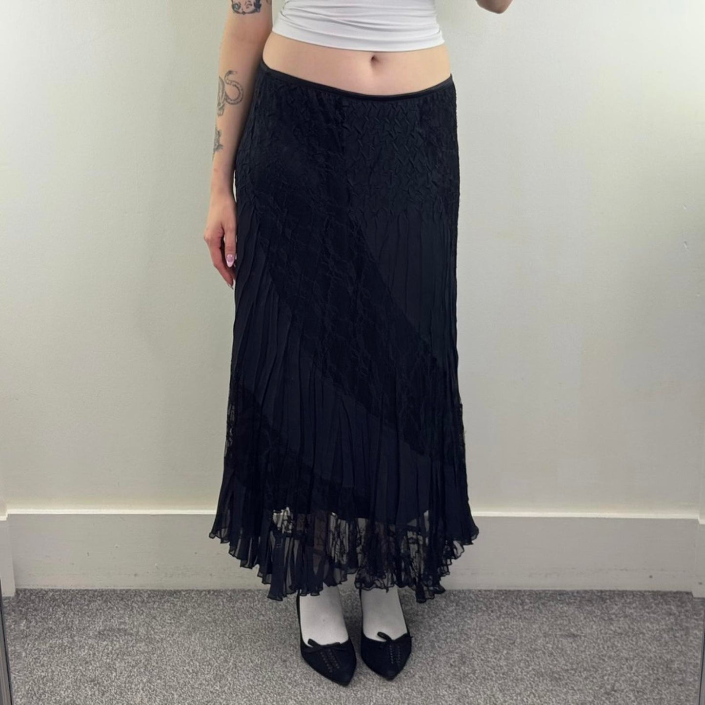 Y2K vintage maxi skirt pleated lace crinkle swirl pattern patchwork stretchy