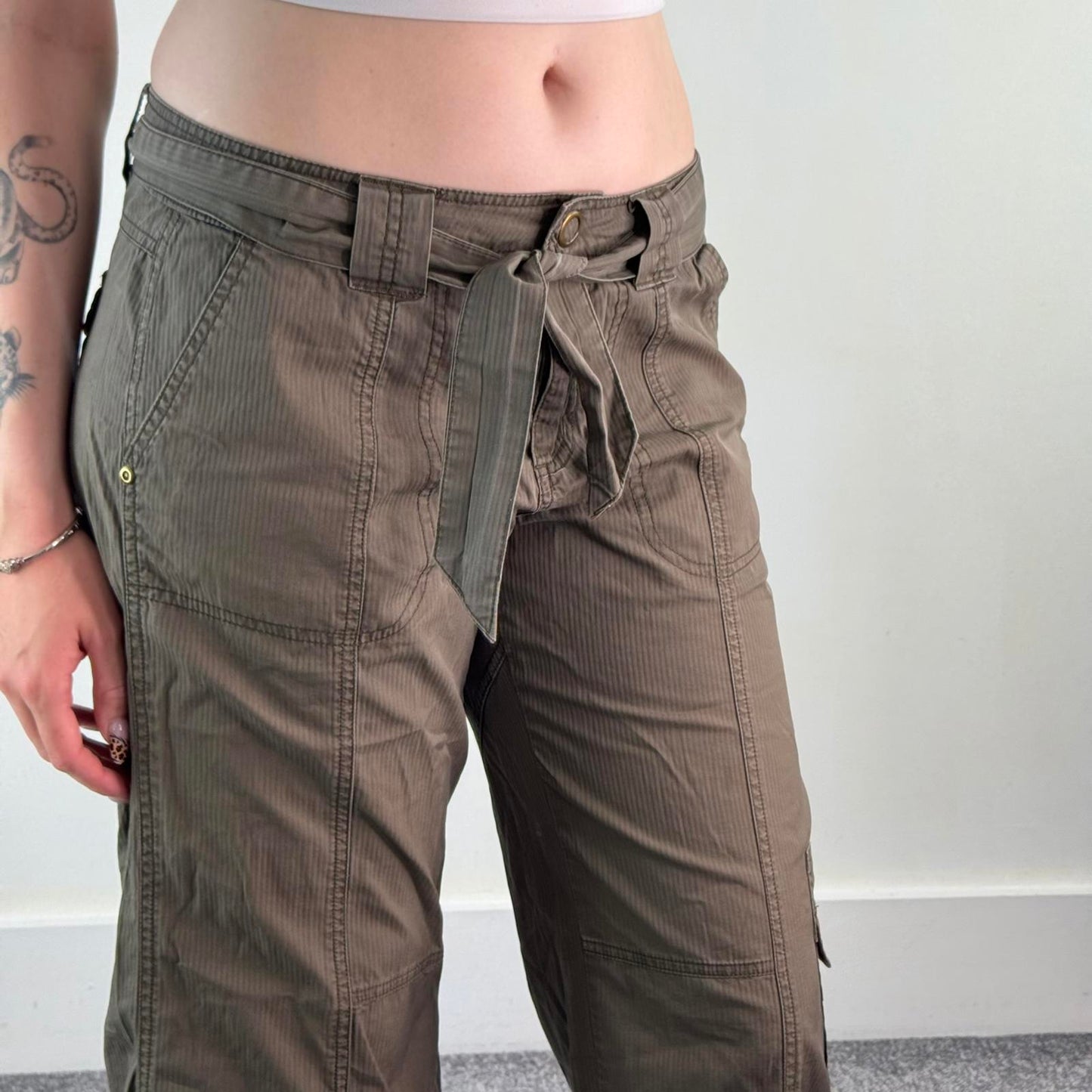 Y2K vintage mid rise stripe cropped capri cargo trousers tie bow belt pockets