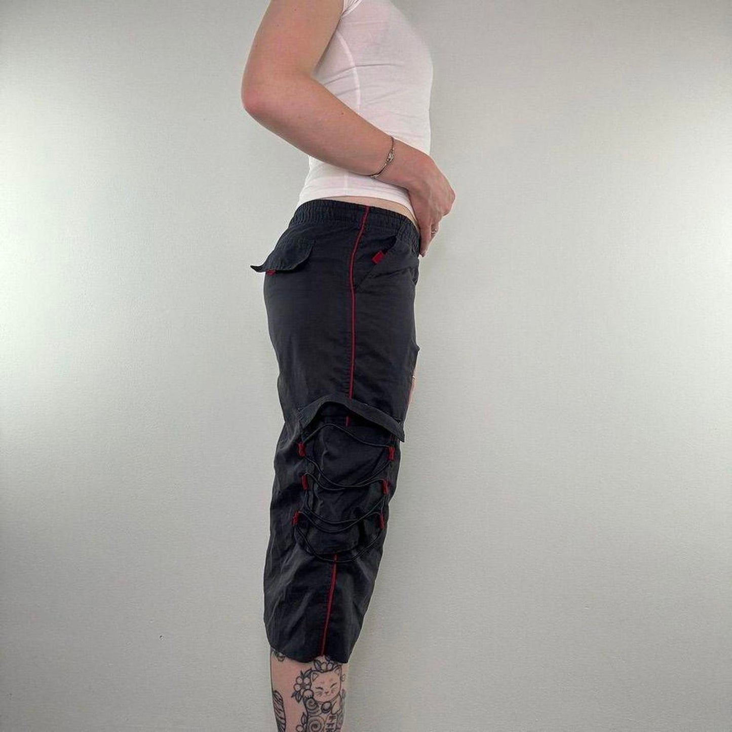 90s Y2K vintage cargo long baggy shorts low rise toggle navy red cropped pants