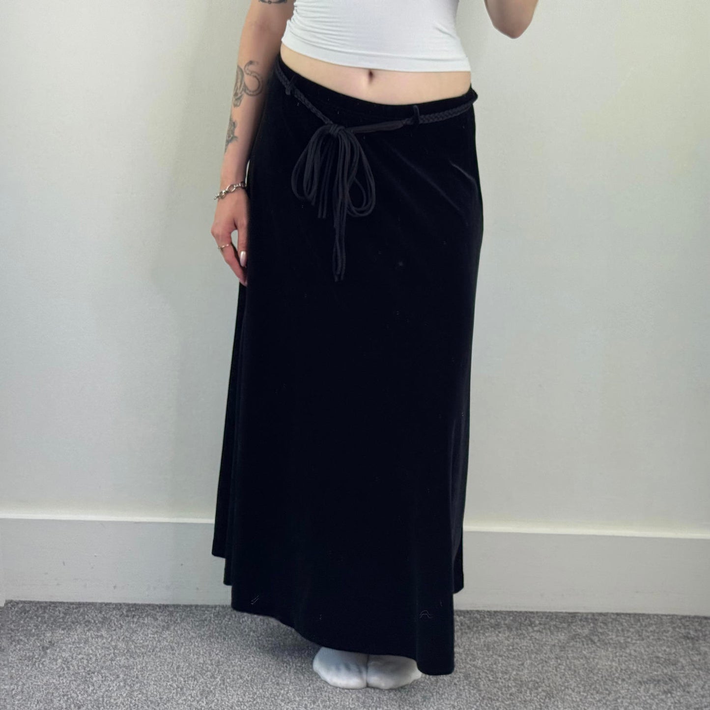 Y2K vintage velour stretchy maxi skirt black with braided belt a line flowy