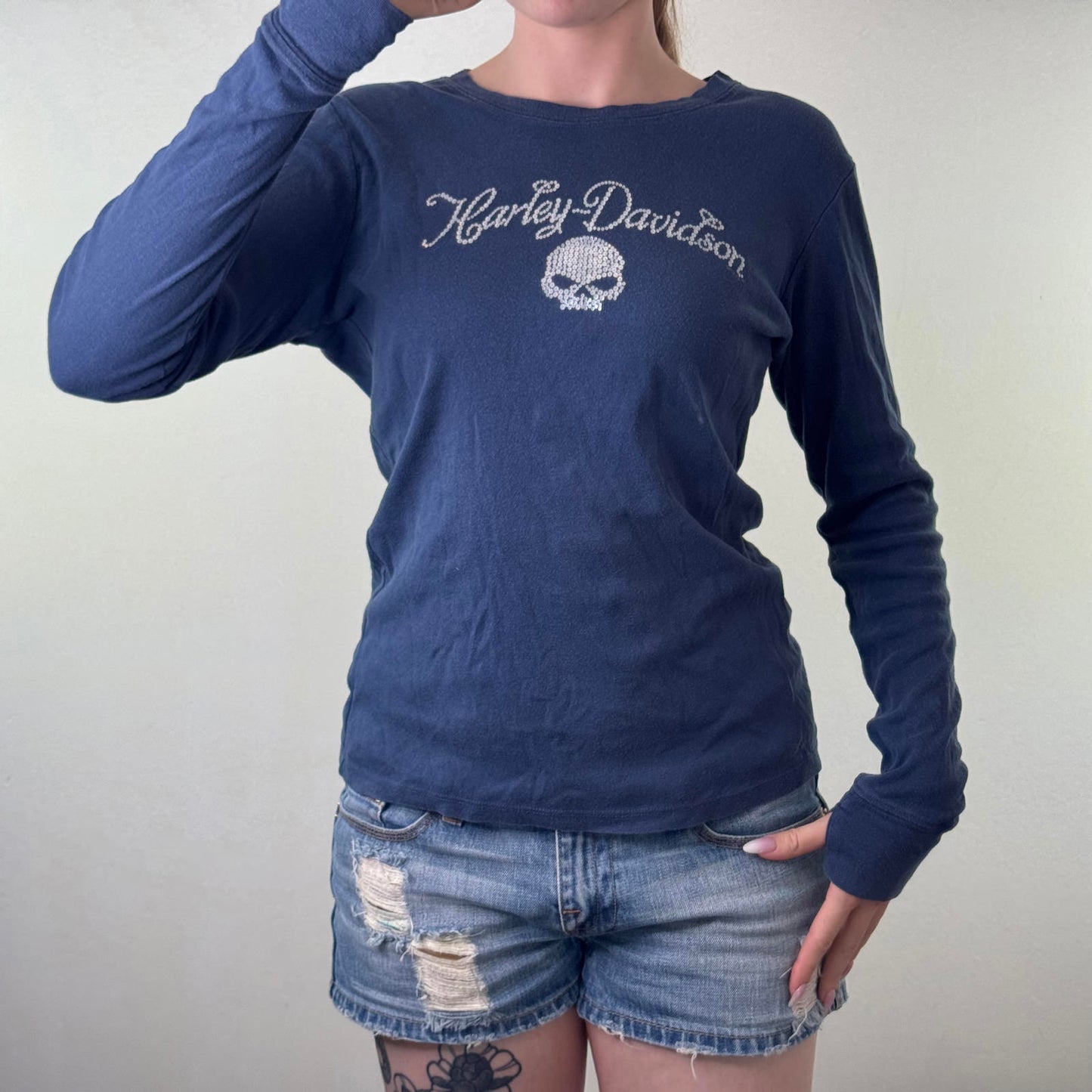 Vintage Harley Davidson long sleeve top skull filigree fleur de lis graphic