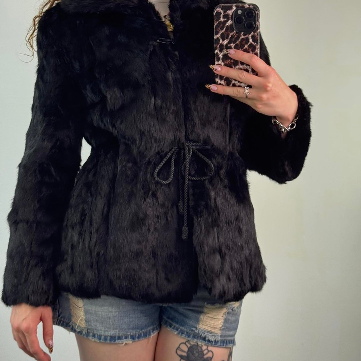 Vintage genuine fur short coat hook and eye bow v neck collared side pockets