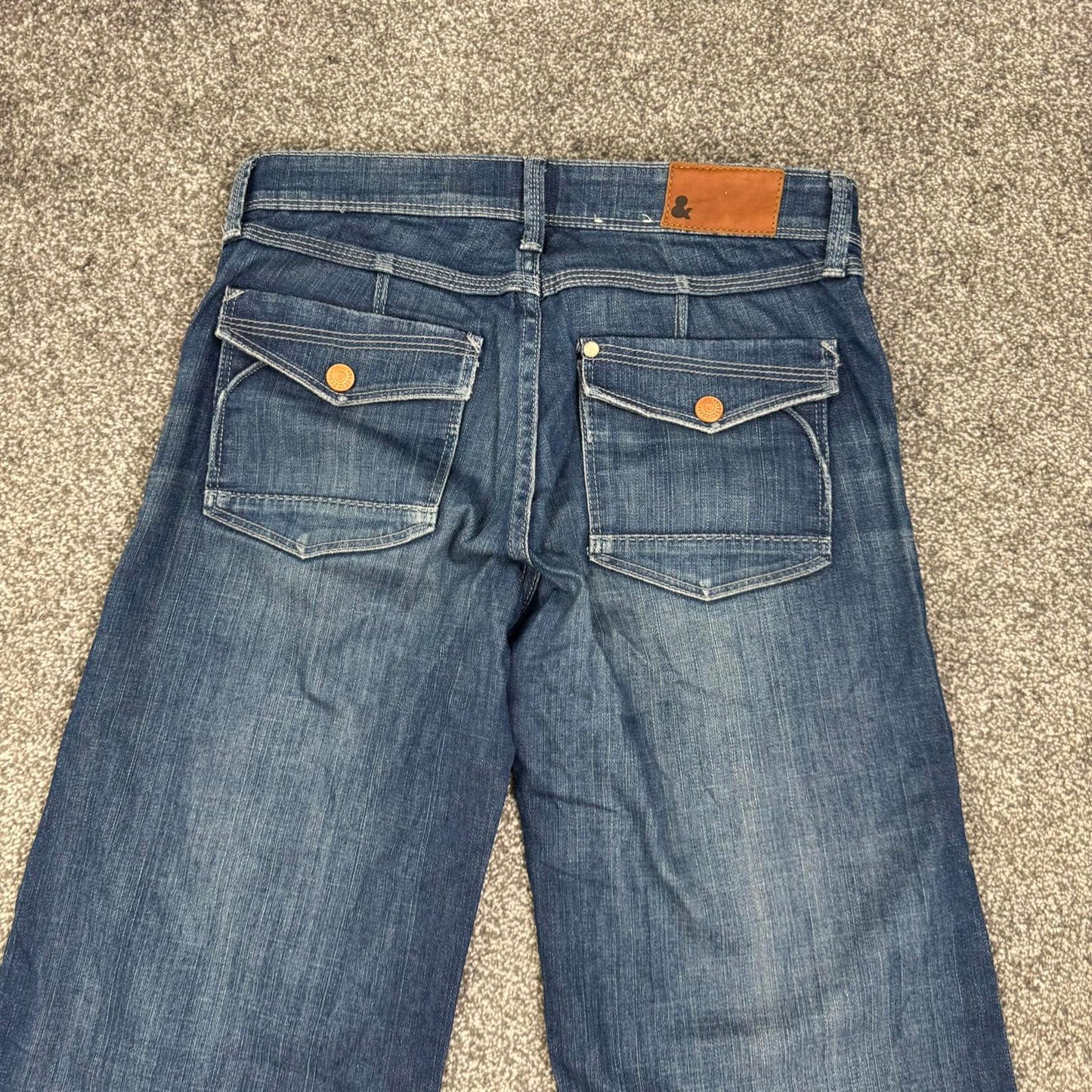 Y2K vintage mid rise wide leg denim jeans stretchy mid blue wash cargo baggy