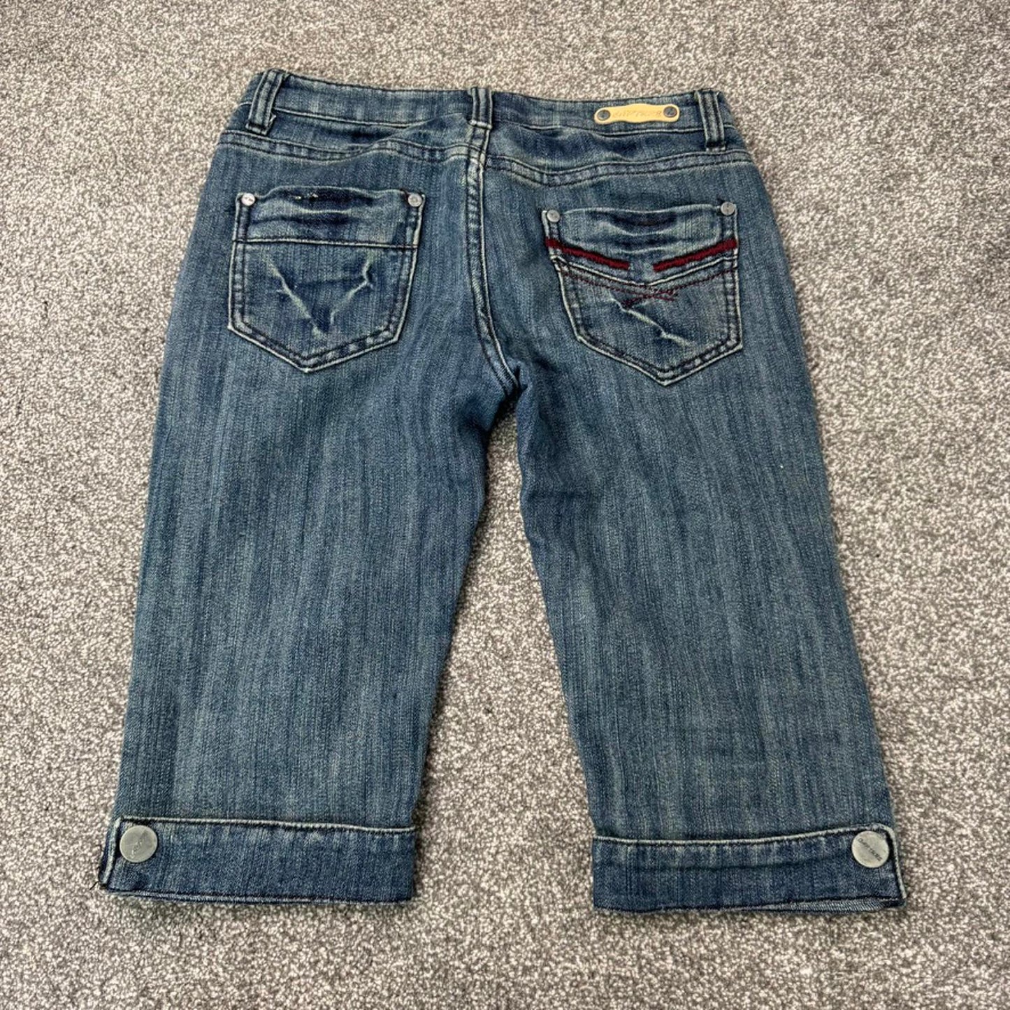 Y2K vintage low rise faded denim capri jeans cropped buttons embroidered