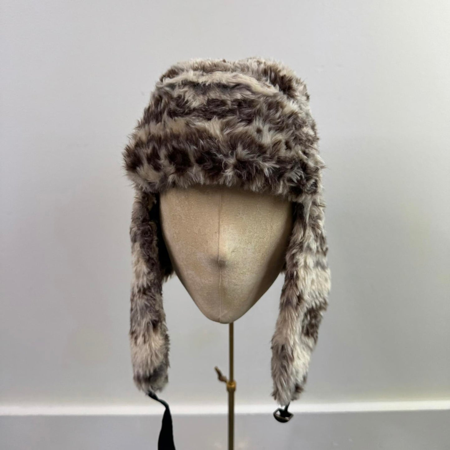 Y2K vintage Topshop aztec faux fur trapper hat cream brown pattern print unisex