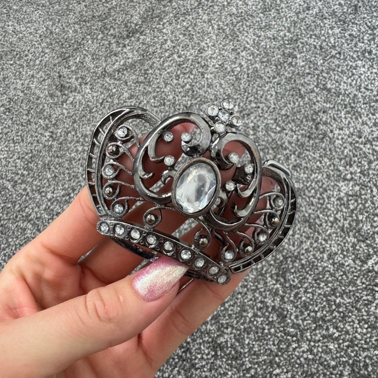 Y2K vintage belt buckle silver rhinestone crown mcbling embellished chunky cross