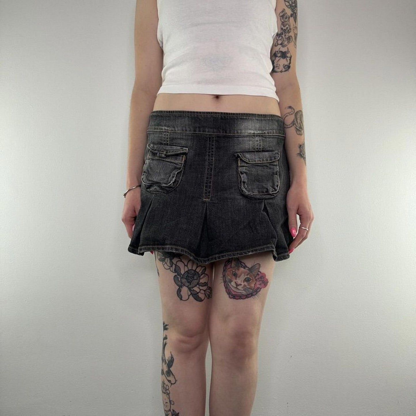 Y2K vintage denim mini skirt faded cargo pleated grey black pockets a line short
