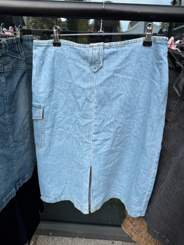 Vintage Y2K light blue denim midi cargo skirt stretchy