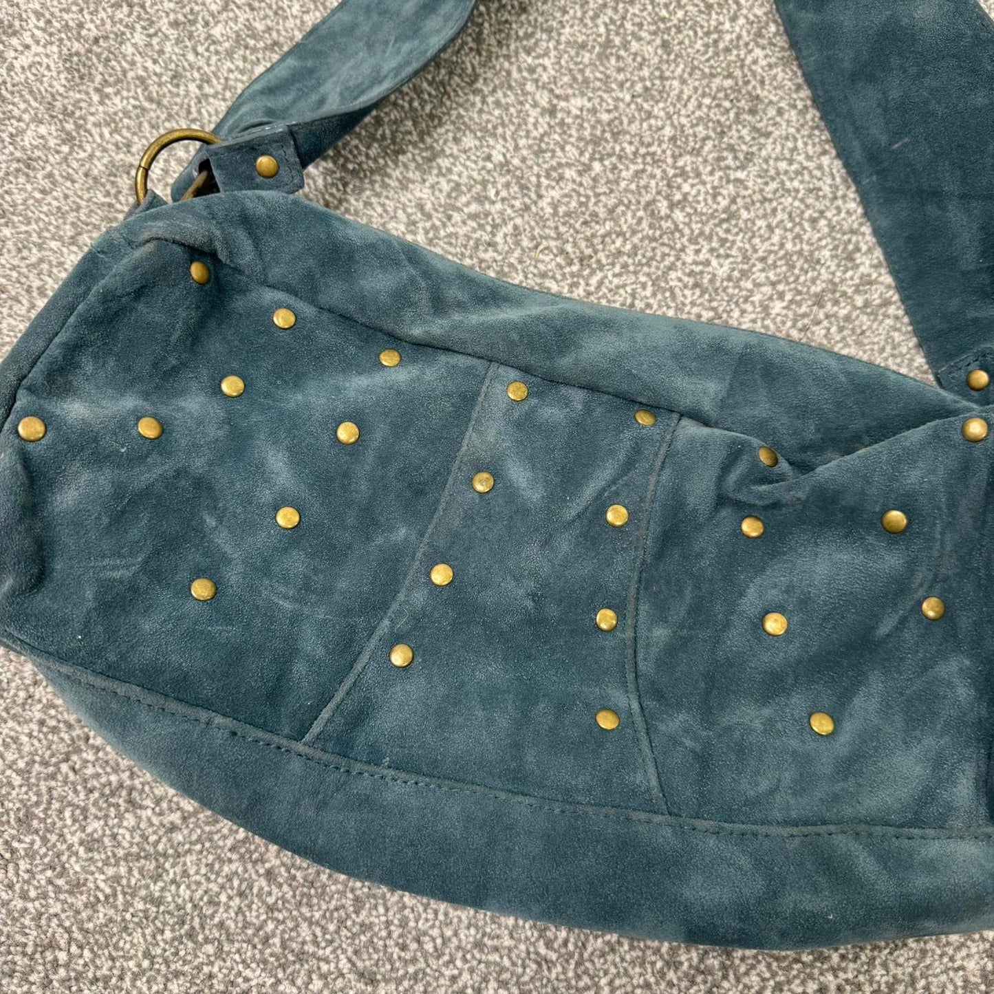 Y2K vintage faux suede shoulder bag studded long small baguette o ring