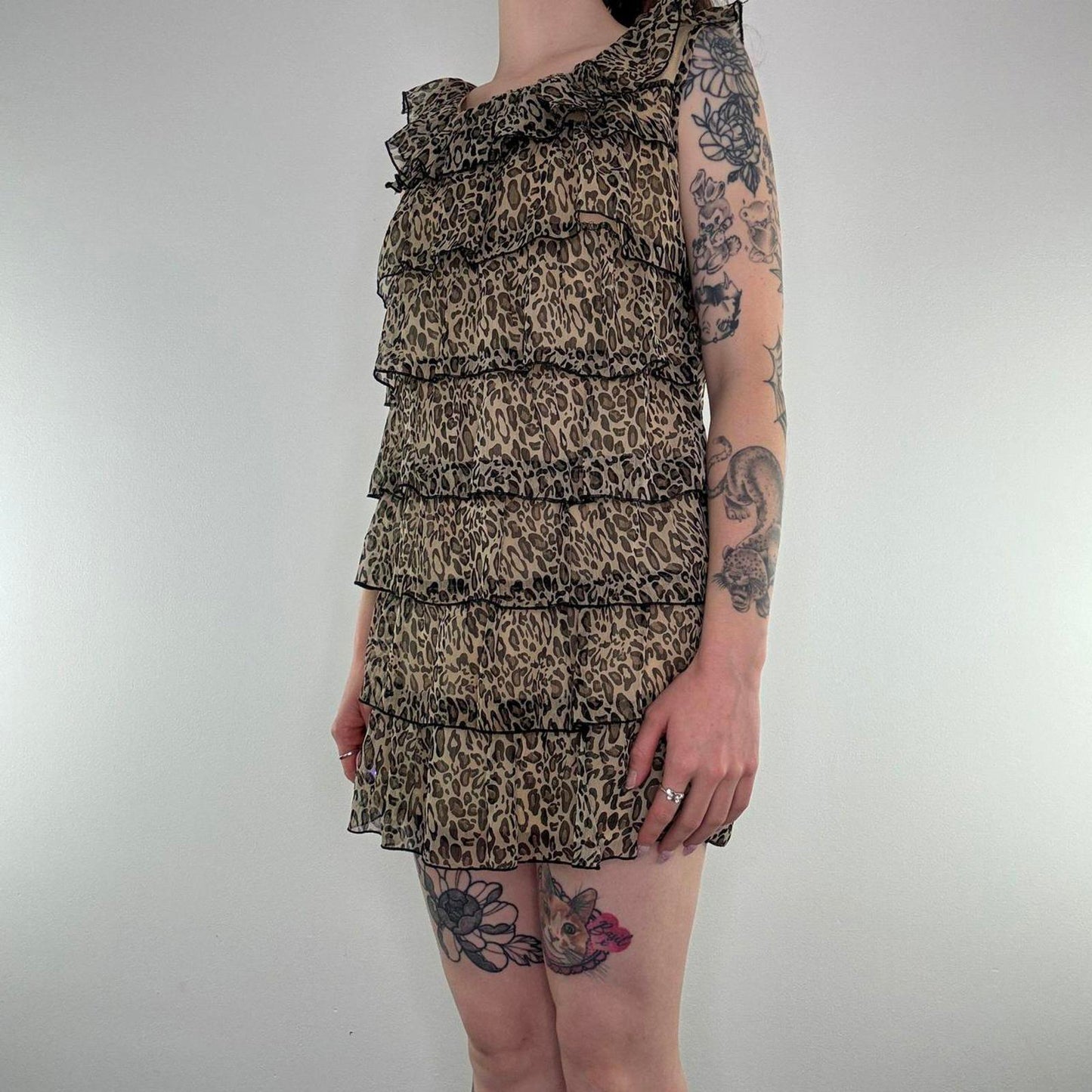 Y2K vintage leopard print frilly tiered mini dress ruffle round neck sleeveless