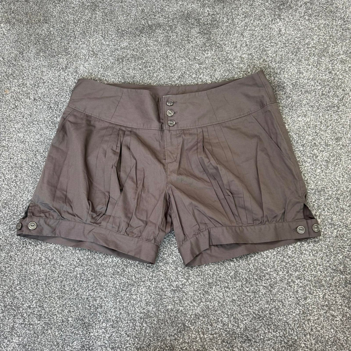 Y2K vintage mid rise pleated mini shorts buttons bubble hem puffy archive