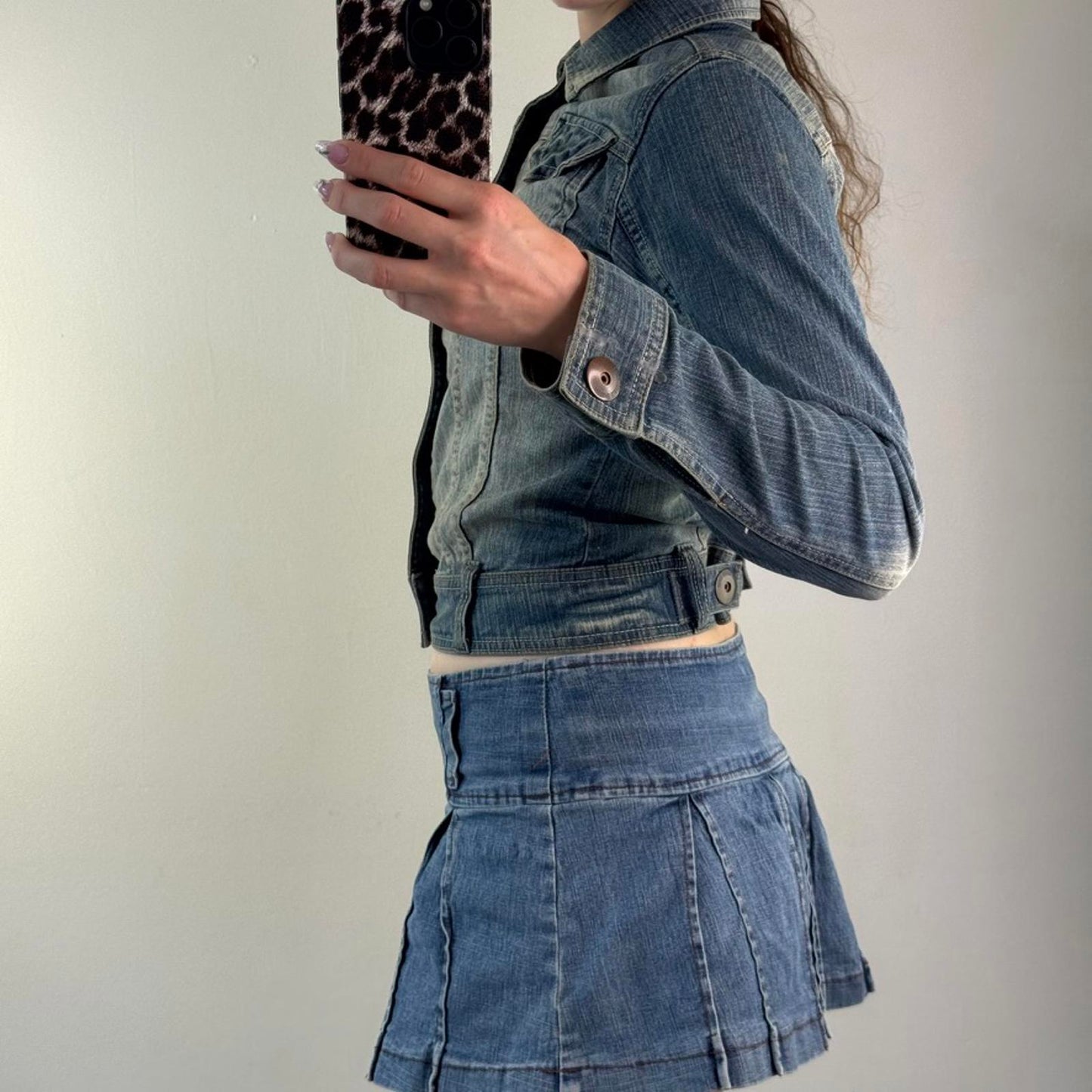 Y2K vintage stretchy fitted denim popper button up jacket faded light blue short