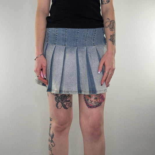 Y2K faded denim pleated mini skirt