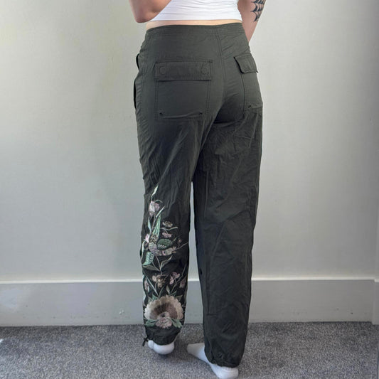 Y2K vintage mid rise cargo trousers floral bird embroidered capri cropped baggy