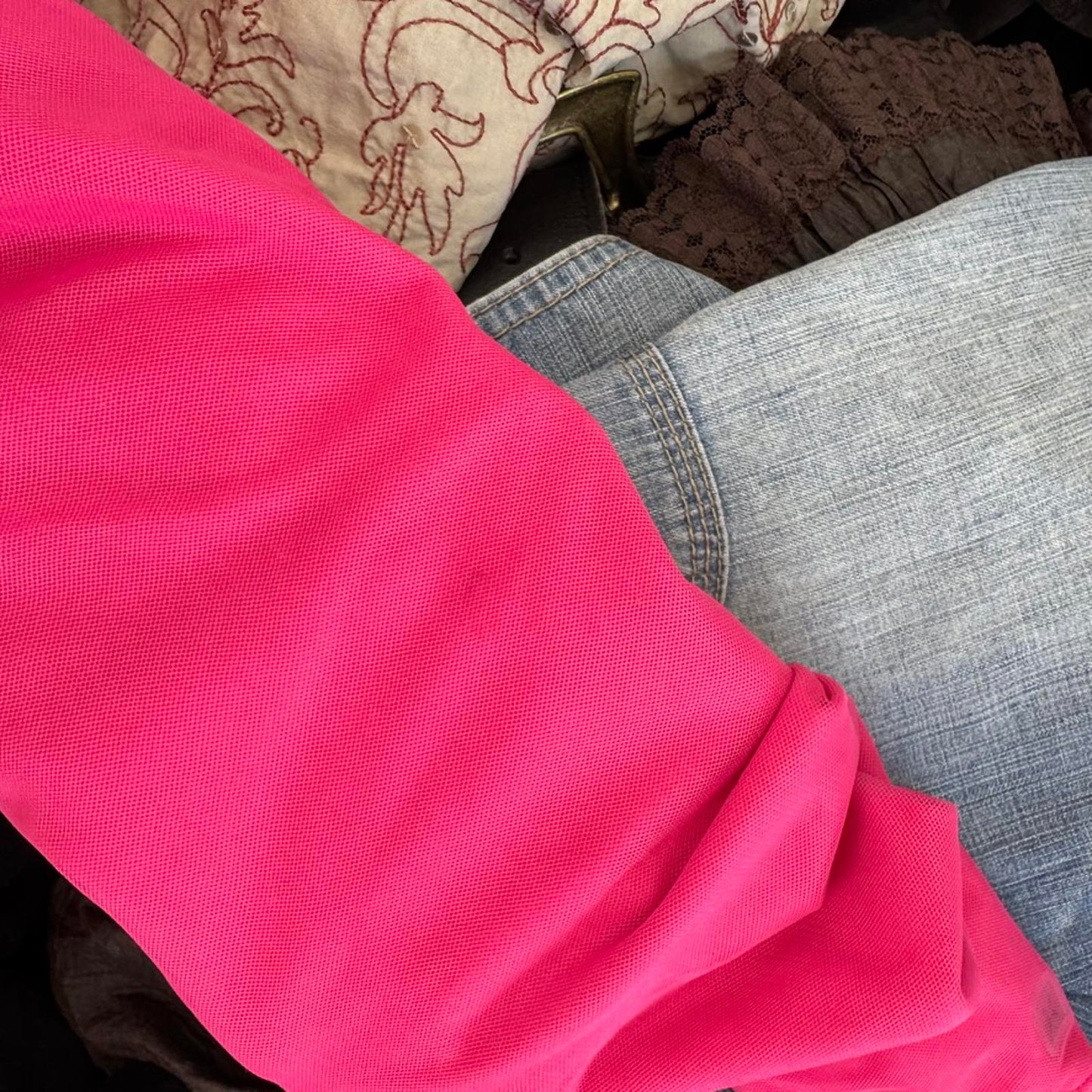 Y2K vintage Nike Studio cropped zip up hoodie dri-fit mesh fitted sporty