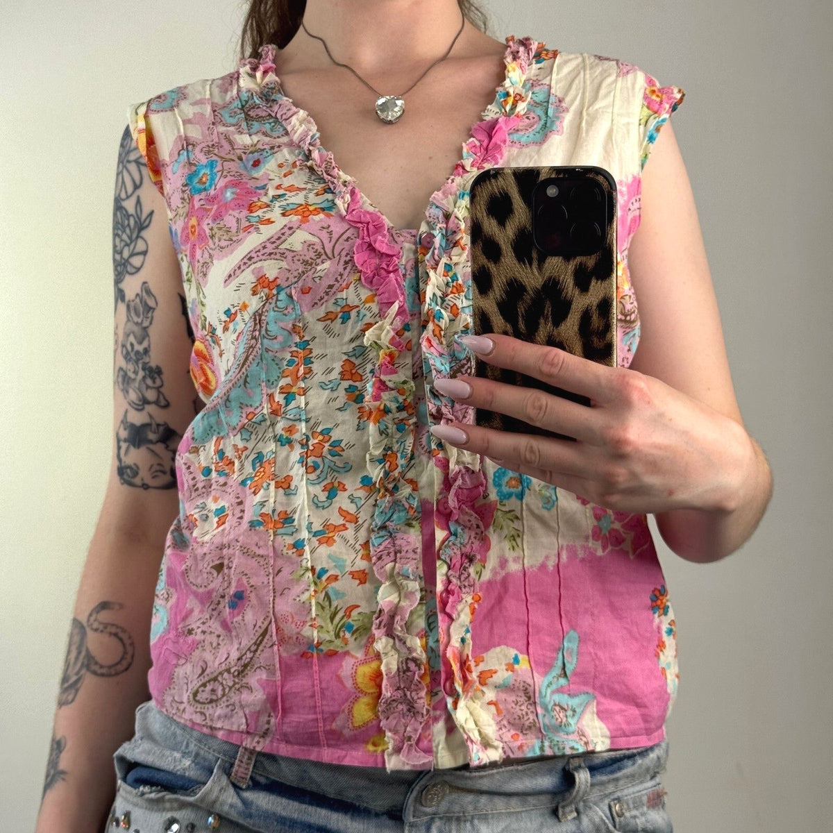 Y2K vintage floral blouse sleeveless button up tie back bow v neck ruffle