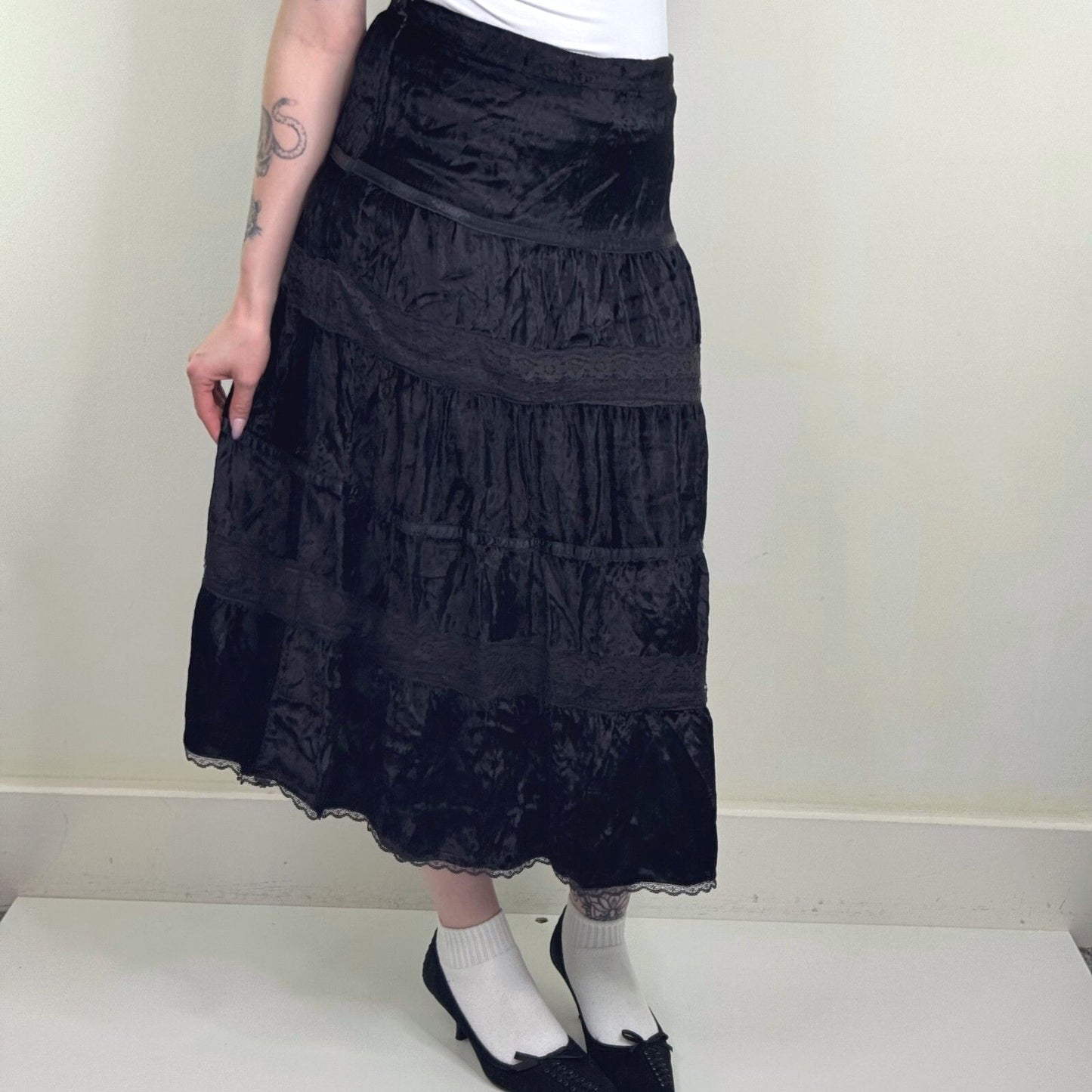 Y2K vintage maxi skirt velvet boho a line lace trim tiered black coquette