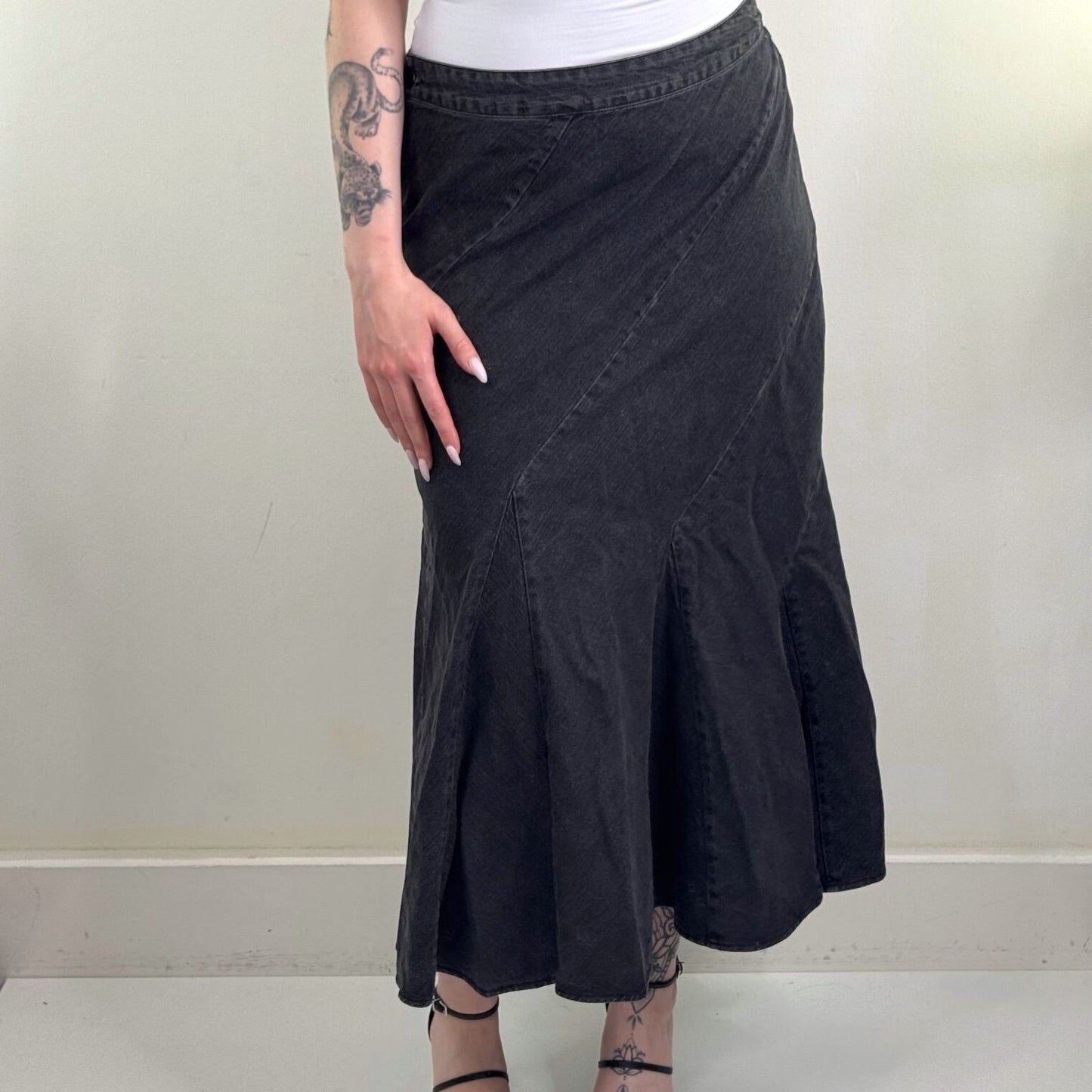 Y2K vintage denim maxi skirt dark grey faded black a line
