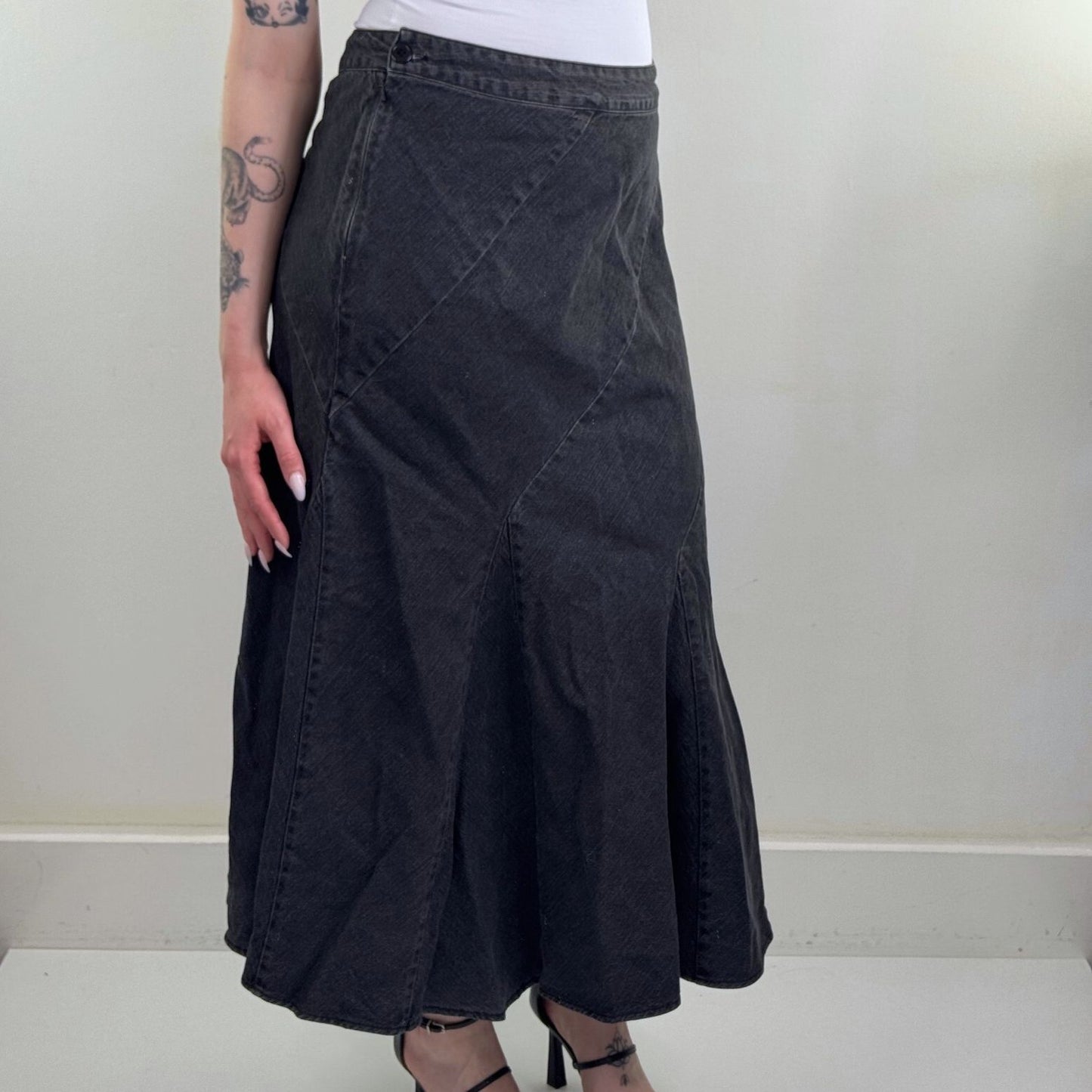 Y2K vintage denim maxi skirt dark grey faded black a line