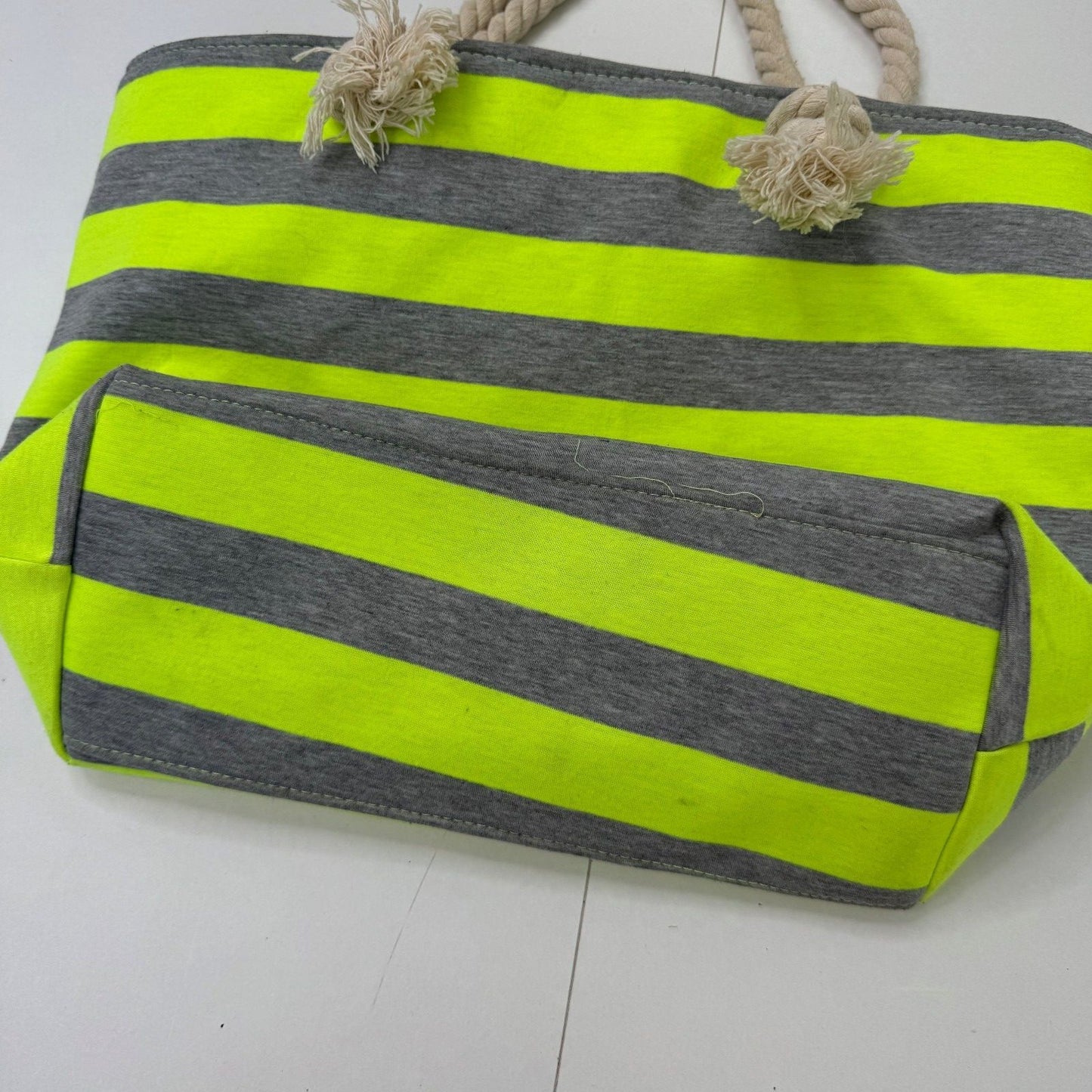 Vintage shoulder bag large tote neon grey yellow stripe beach 2010s braided rope