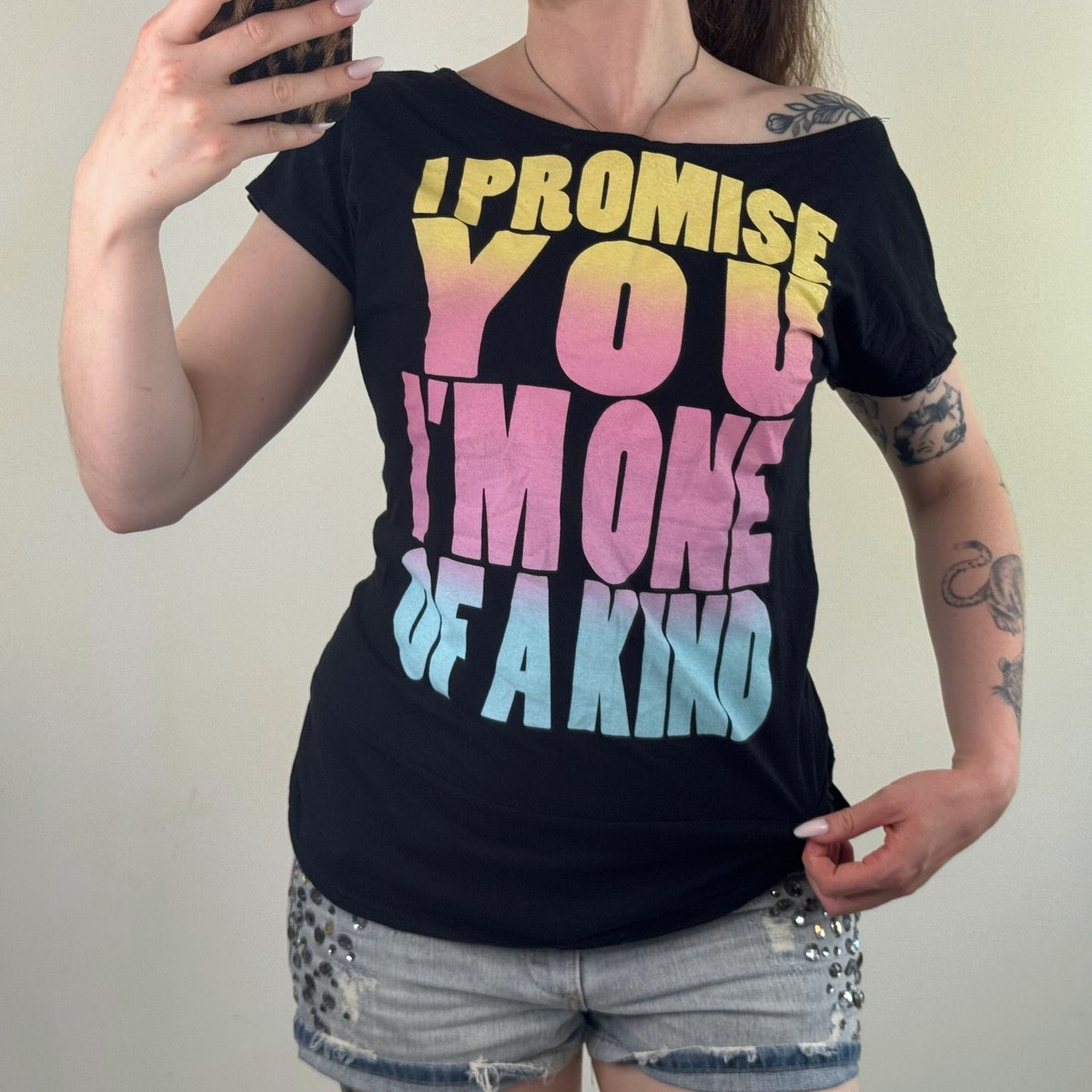 Y2K vintage t-shirt short sleeve top slogan graphic print text multi
