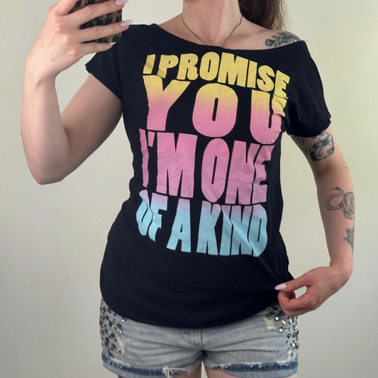 Y2K vintage t-shirt short sleeve top slogan graphic print text multi