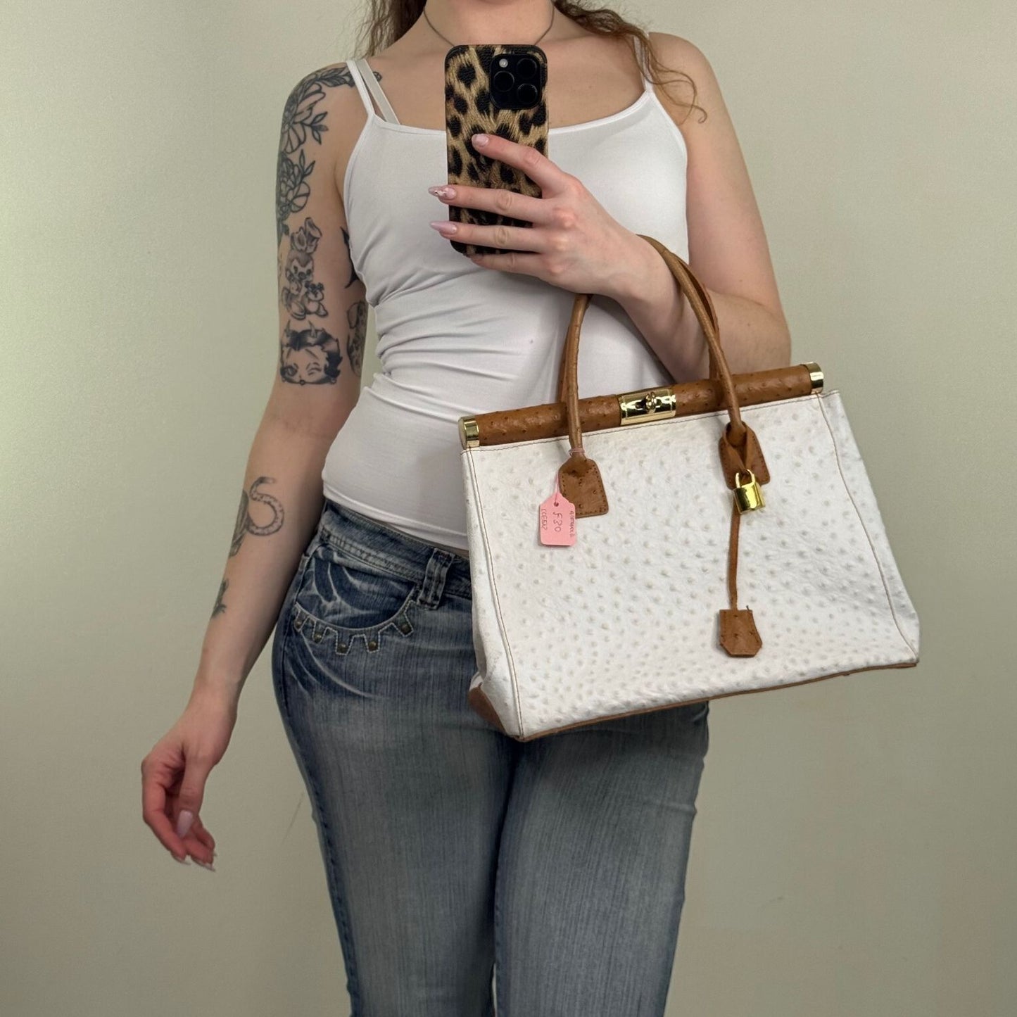 Y2K vintage Italian handbag genuine leather lock ostrich-effect white brown