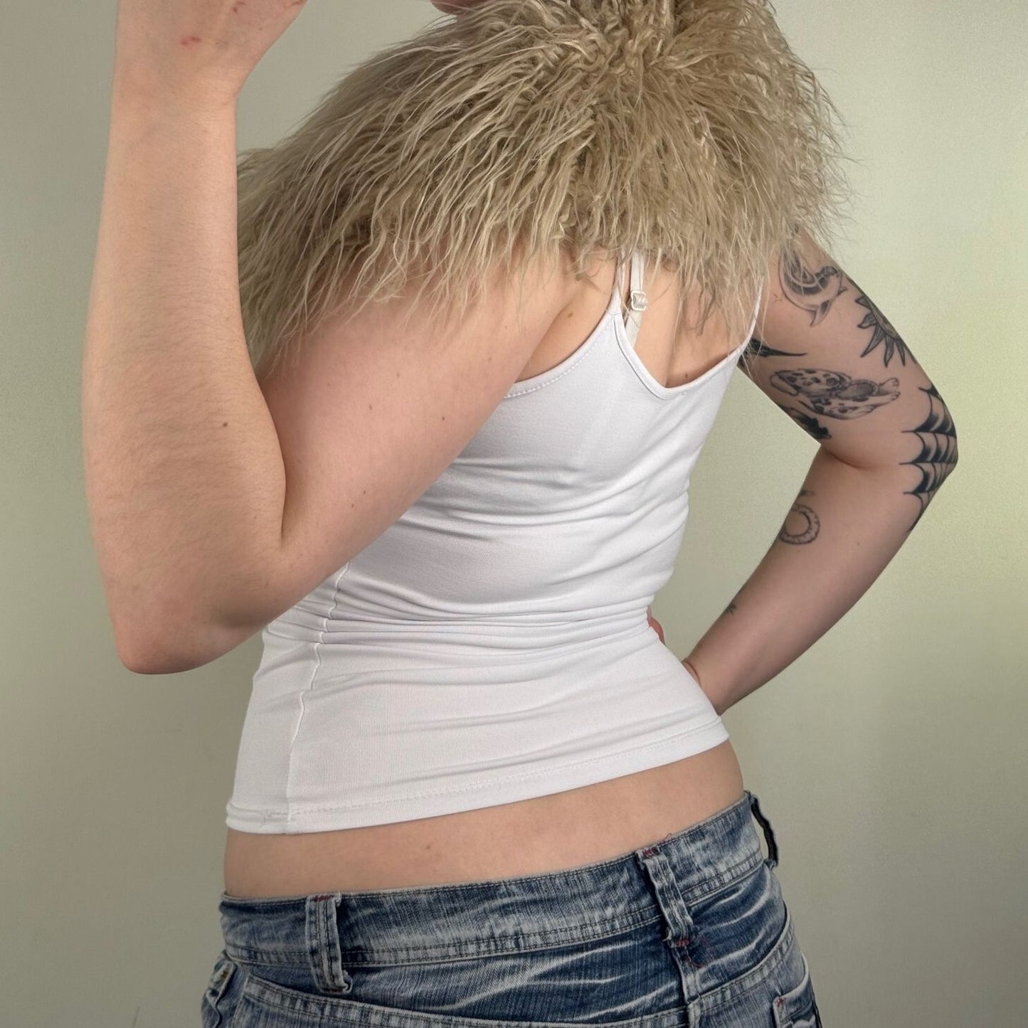 Y2K vintage faux fur scarf shaggy beige shawl