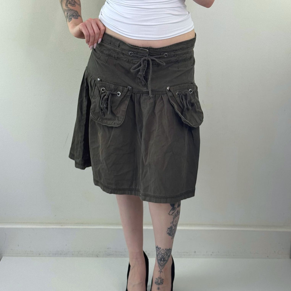 Y2K vintage midi skirt cargo a line pockets bow drawstring khaki utility