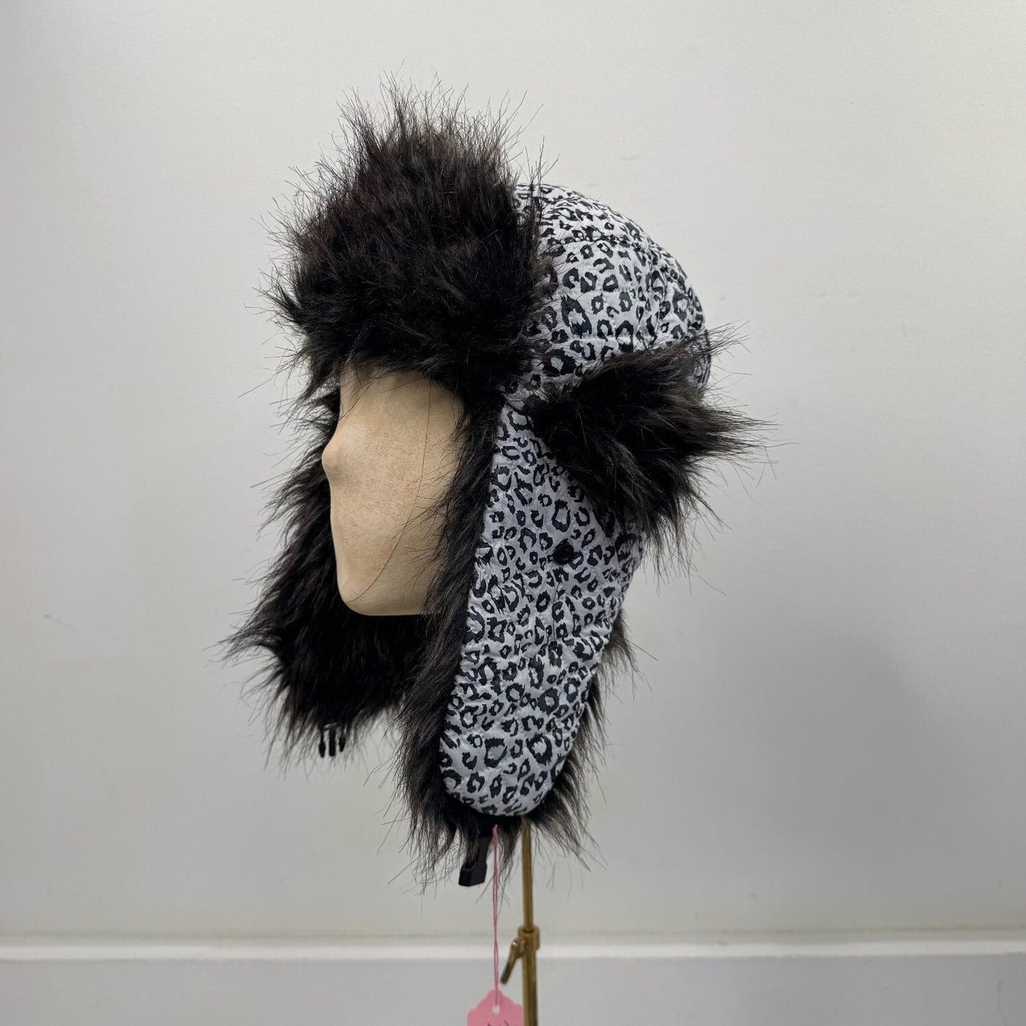 Y2K vintage trapper hat faux fur leopard print quilted black white unisex