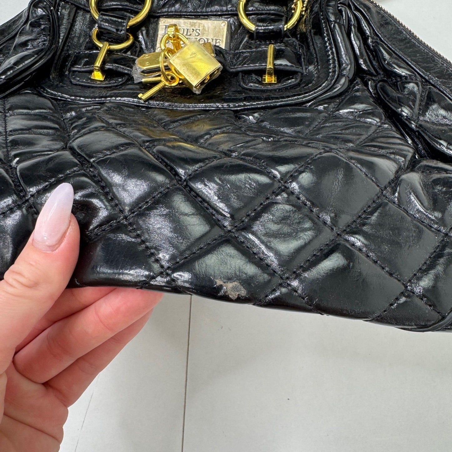 Y2K vintage Paul's Boutique handbag faux leather small quilted lock and key