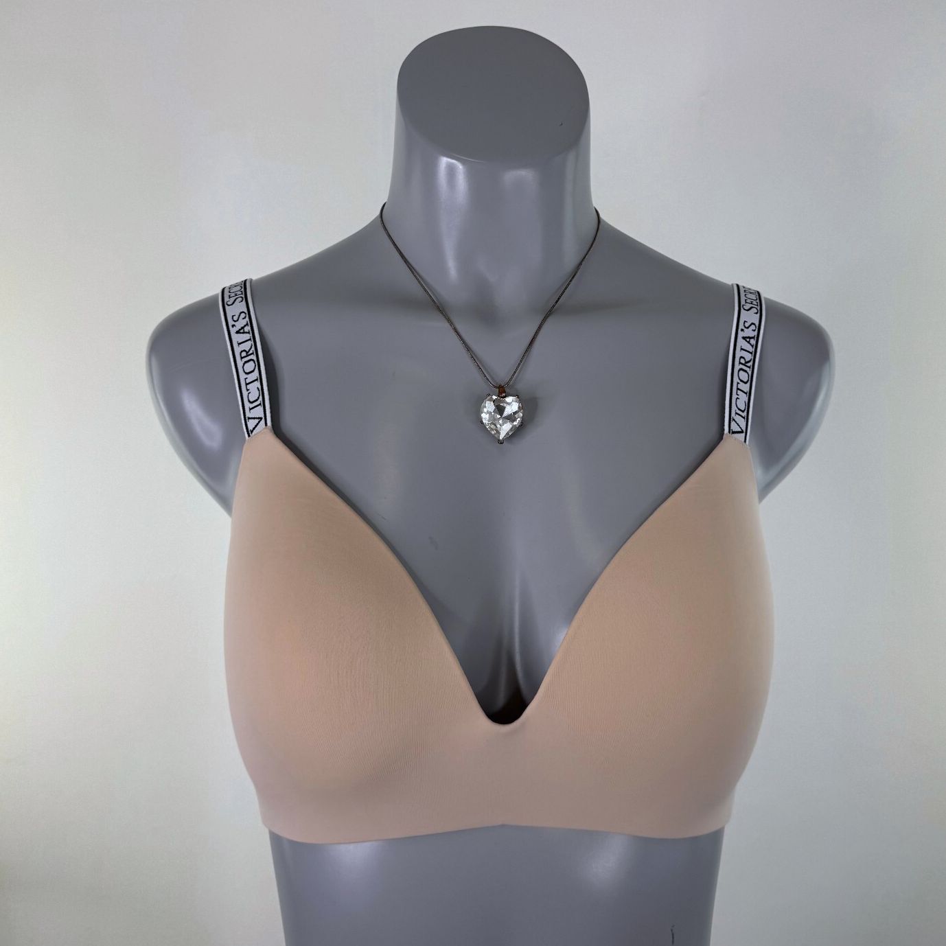 Victoria's Secret t shirt lightly lined wireless nude 34C