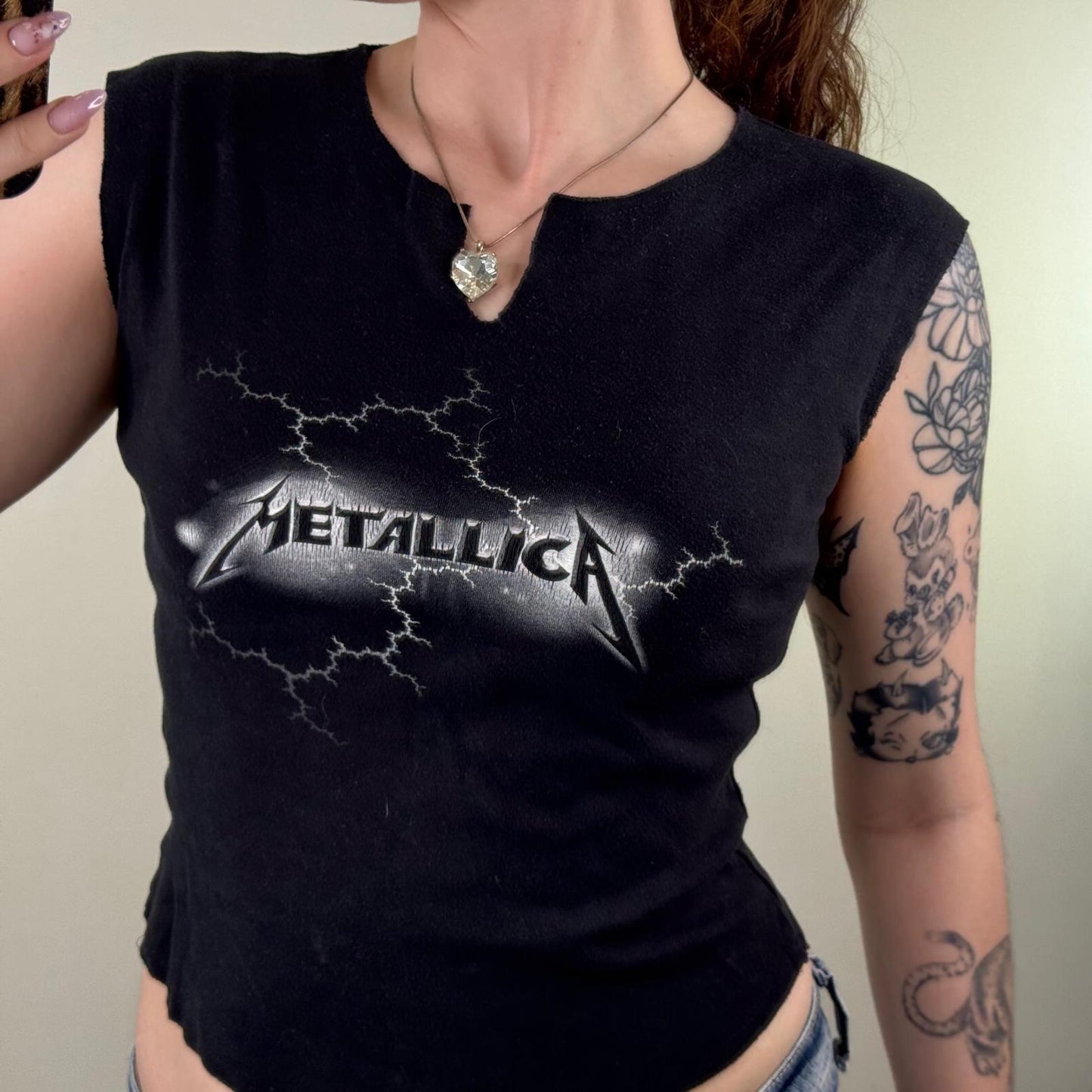 Vintage 1997 Metallica baby tee top t-shirt sleeveless v neck crop lighting rare
