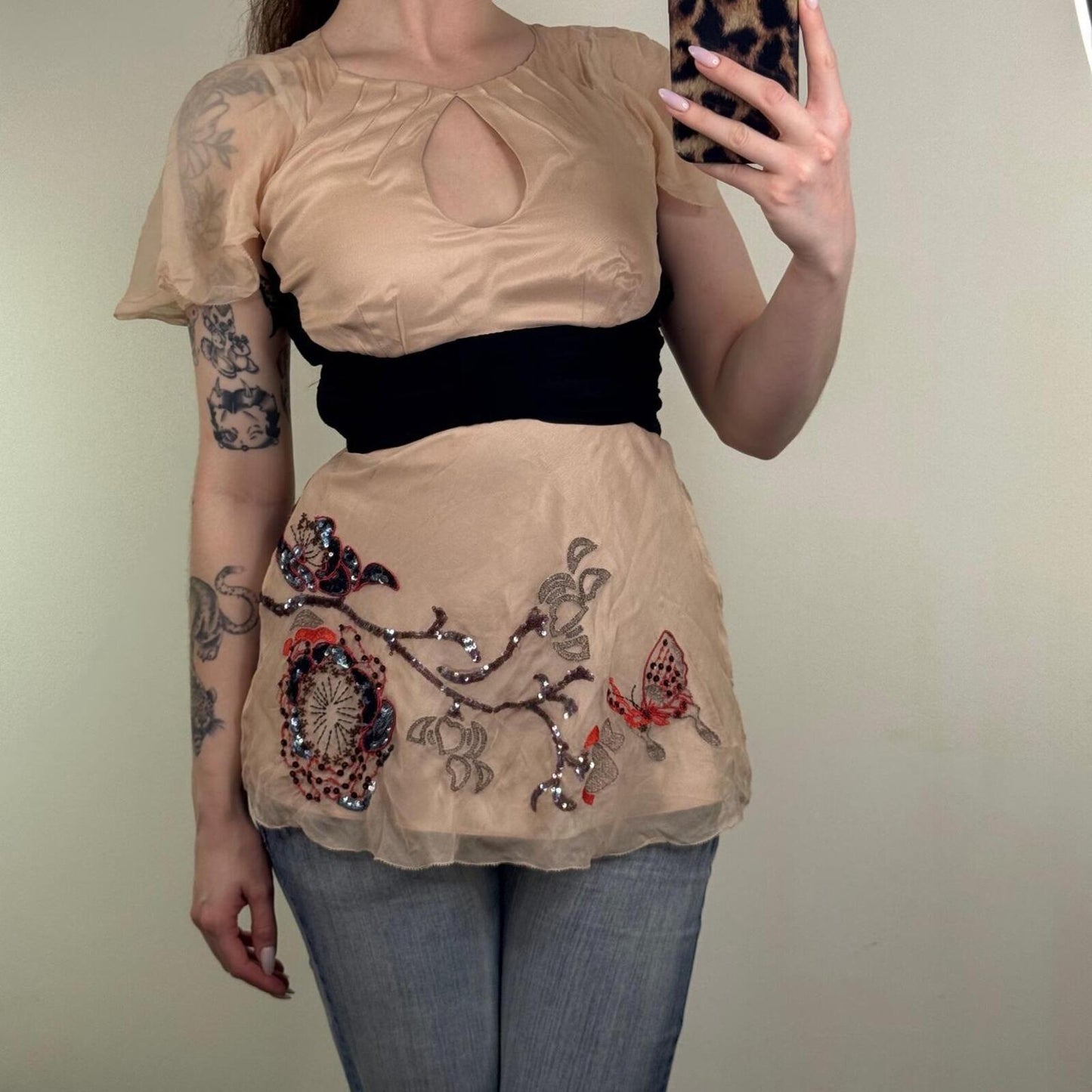 Y2K vintage Karen Millen blouse 100% silk floral embroidered keyhole sequin